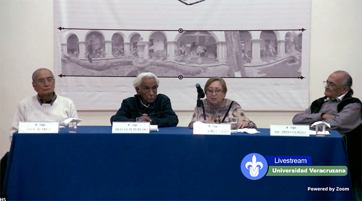 Abel Juárez, Melchor Peredo, Carmen Blázquez y Ricardo Corzo, hablaron y reflexionaron sobre Santa Anna