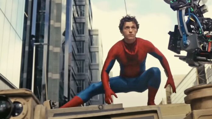Tom Holland es hospitalizado tras caída en rodaje de Spider-Man