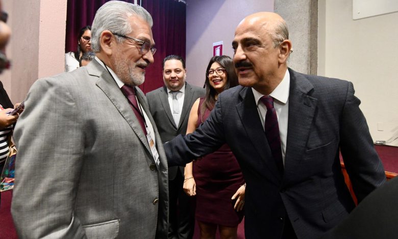 Asiste Alberto Islas a comparecenciade Ricardo Ahued