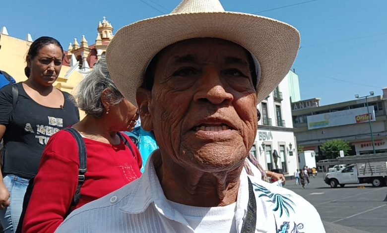 Colonos se concentran en Plaza Lerdo; respaldan a Gobernadora