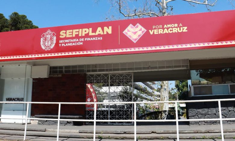 Titular de Finanzas destaca reducción de la deuda del estado 